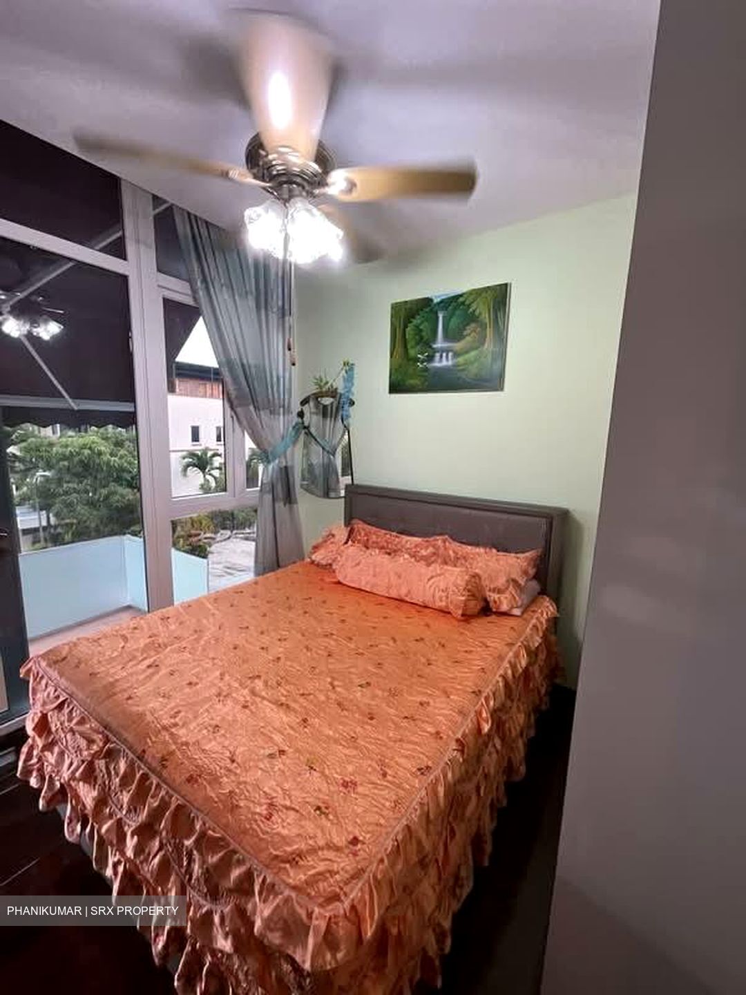 Straits Gardens (D27), Terrace #545458101